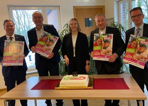 Werben für den Szenenwechsel, der in diesem Jahr zum 25. Mal stattfindet (von links): Diakonie-Vorstand Dr. Friedrich Ley, Bischof Thomas Adomeit, Szenenwechslerin Maybrit Vagepohl, Weihbischof Wilfried Theising und Landes-Caritas-Direktor Dr. Gerhard Tepe. Foto: Kerstin Kempermann