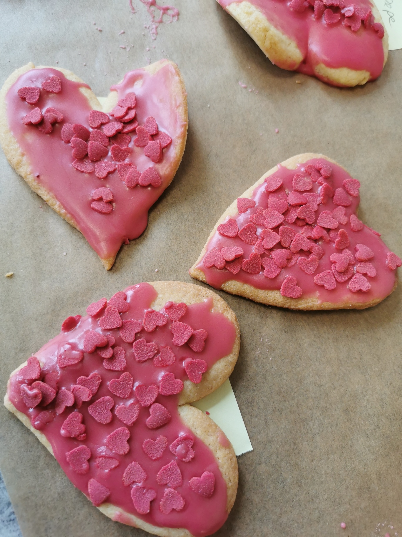 In der DiKiTa haben die Kindergartenkinder kleine Überraschungen für die Mamas vorbereitet.